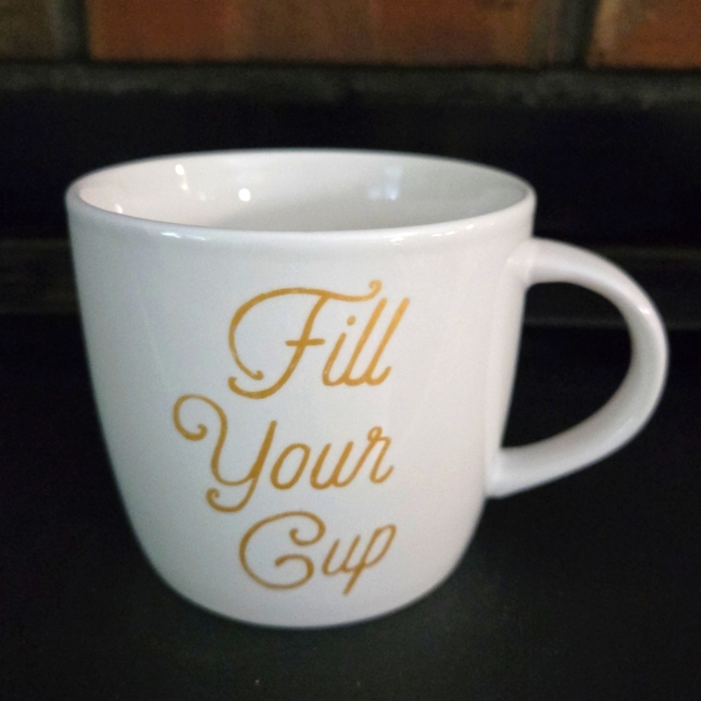 Starbucks "Fill Your Cup" White Gold Oversize 16.9 Oz Coffee Tea Mug Cup 2016